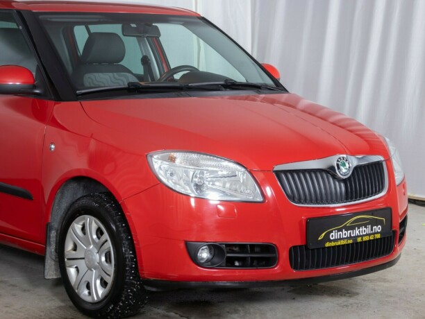 skoda-fabia-bensin-2009-big-42