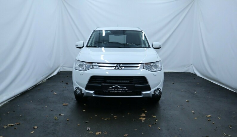 mitsubishi-outlander-diesel-2014-big-1