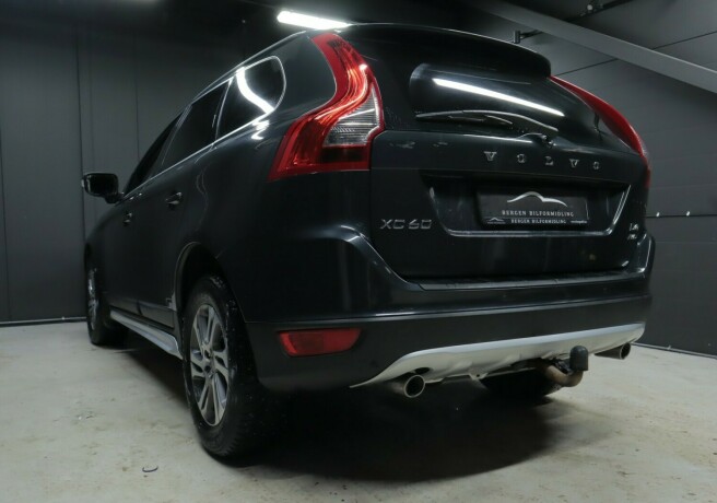 volvo-xc-60-diesel-2013-big-3