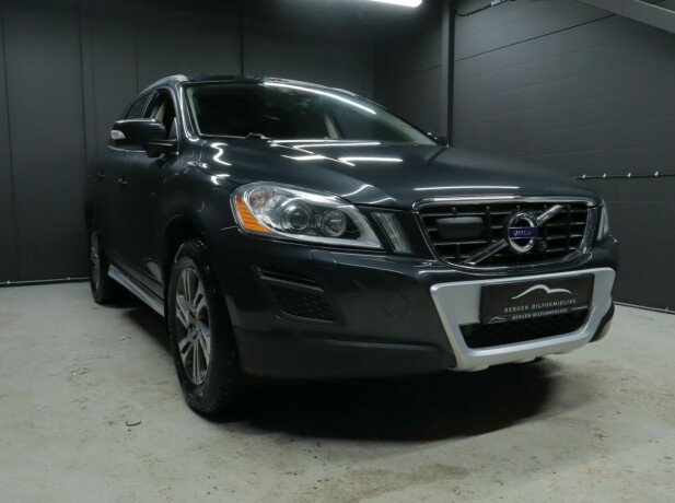 volvo-xc-60-diesel-2013-big-0