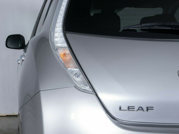 nissan-leaf-elektrisitet-2015-big-8