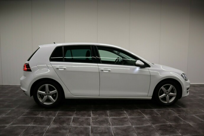 volkswagen-golf-bensin-2014-big-2