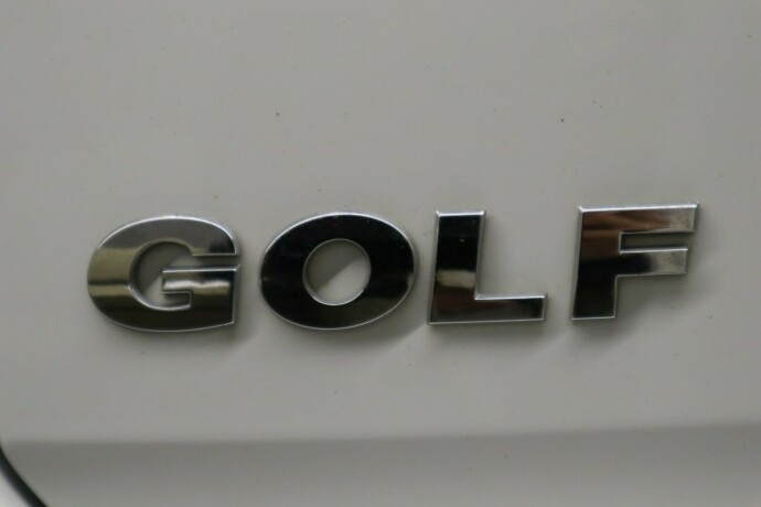 volkswagen-golf-bensin-2014-big-18