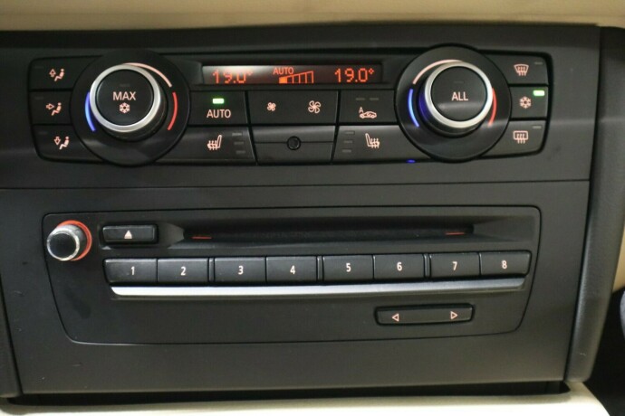 bmw-x1-diesel-2011-big-35