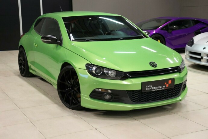 volkswagen-scirocco-bensin-2009-big-3