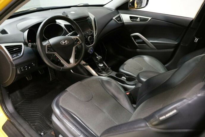 hyundai-veloster-bensin-2012-big-4