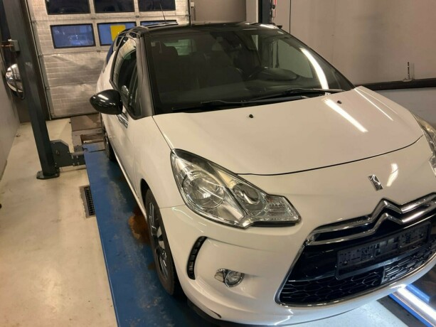 citroen-ds3-diesel-2011-big-7