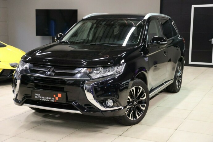 mitsubishi-outlander-elektrisitetbensin-2017-big-0