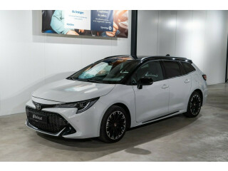 Toyota | Corolla | Elektrisitet+bensin | 2023