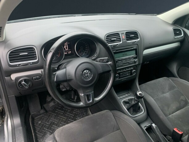 volkswagen-golf-bensin-2011-big-9