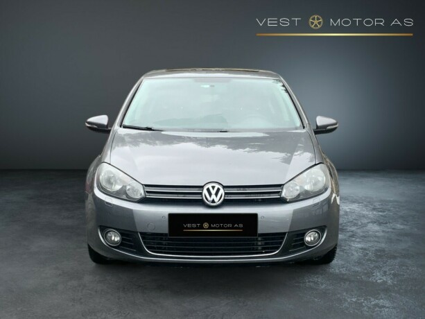 volkswagen-golf-bensin-2011-big-1