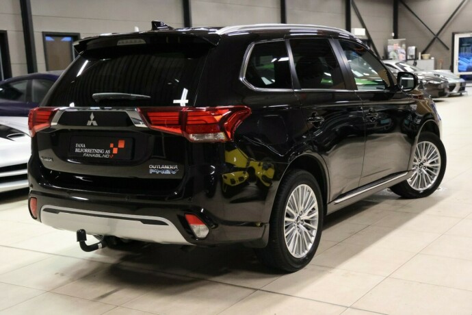 mitsubishi-outlander-elektrisitetbensin-2019-big-2