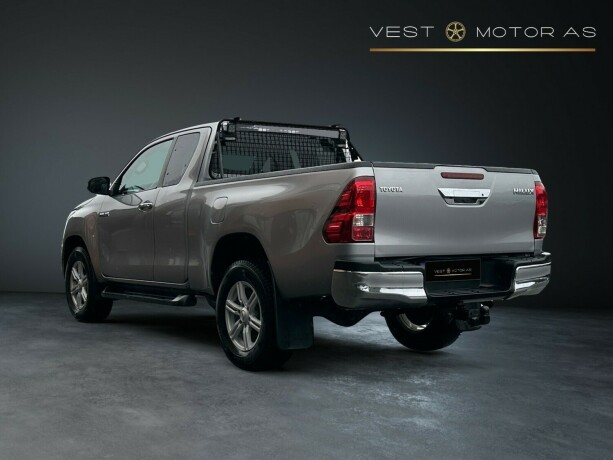 toyota-hilux-diesel-2021-big-4