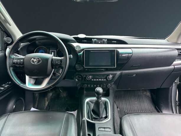 toyota-hilux-diesel-2021-big-12