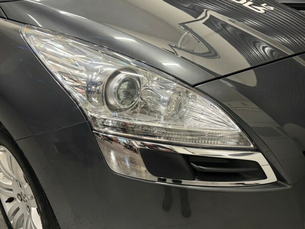 peugeot-5008-diesel-2012-big-3