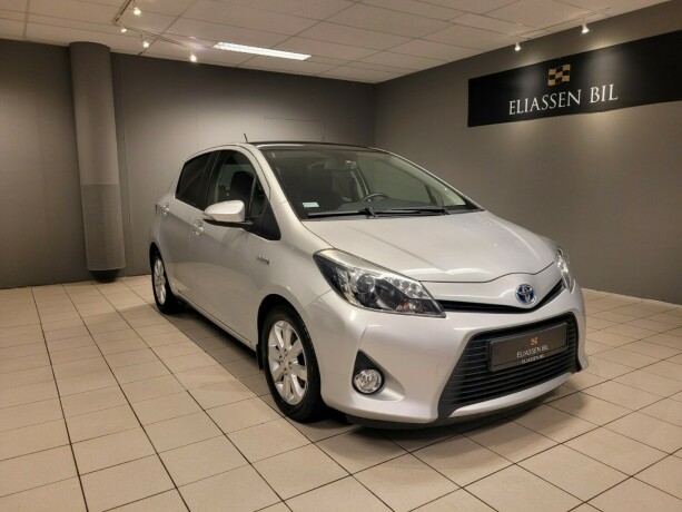 toyota-yaris-bensin-2014-big-10