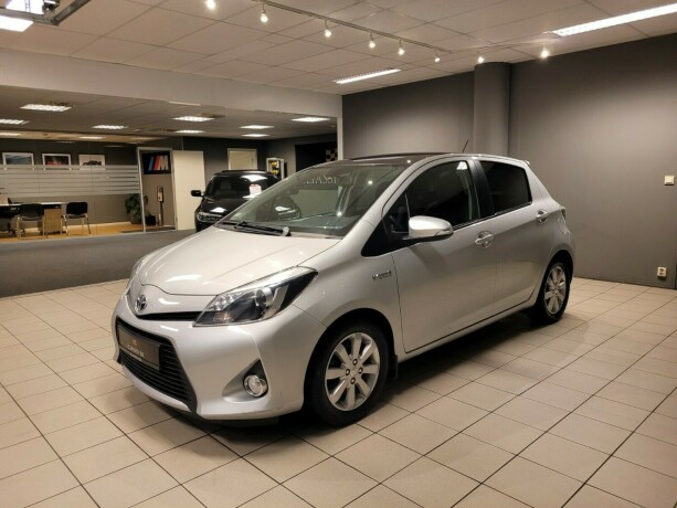 toyota-yaris-bensin-2014-big-7