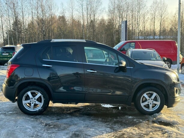 chevrolet-trax-bensin-2014-big-38