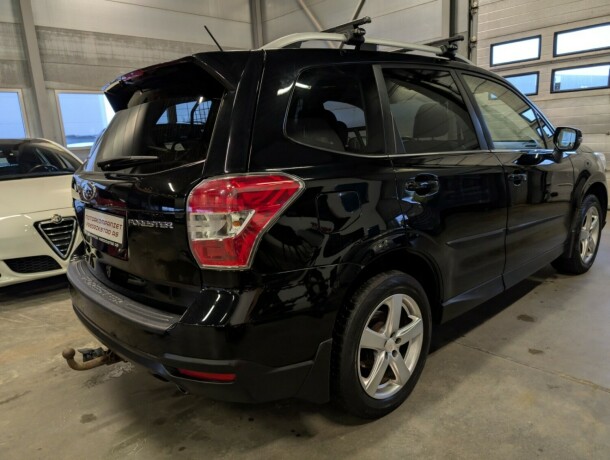 subaru-forester-bensin-2013-big-7