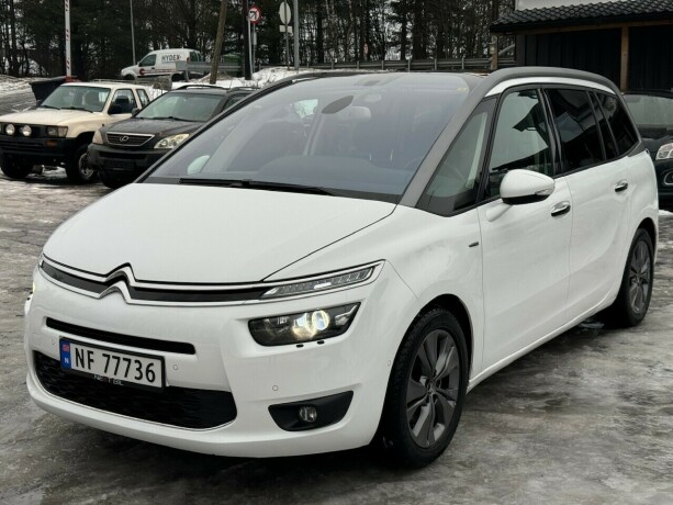 citroen-c4-picasso-diesel-2016-big-3