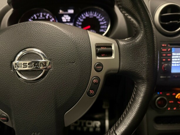 nissan-qashqai-bensin-2012-big-13