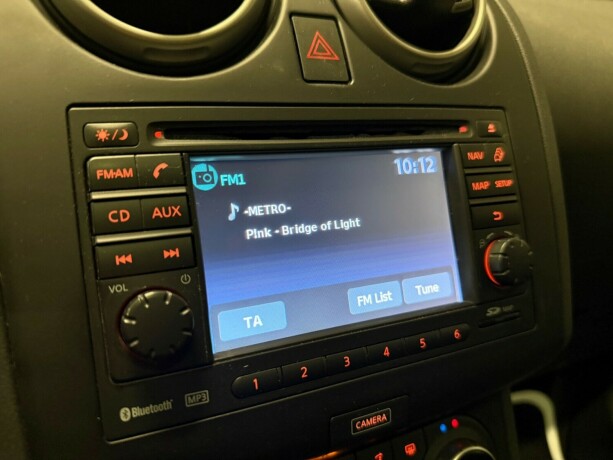 nissan-qashqai-bensin-2012-big-22
