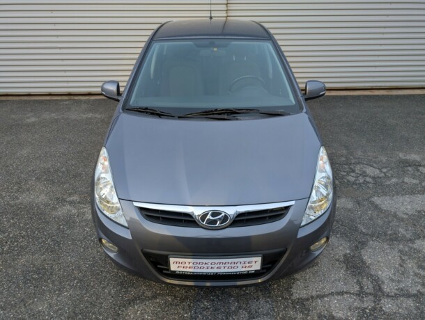 hyundai-i20-diesel-2011-big-9