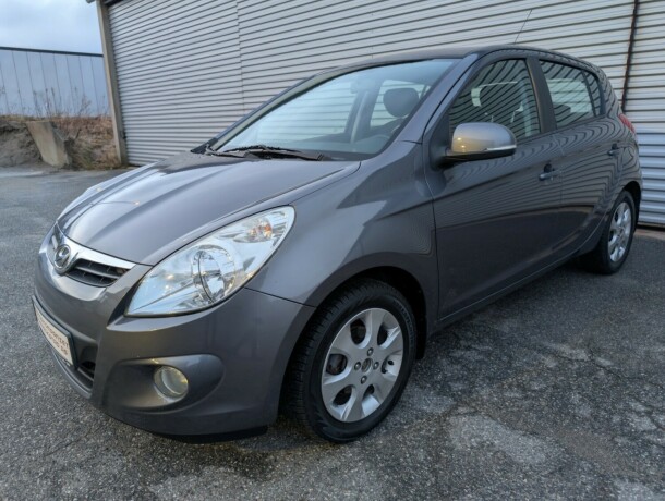 hyundai-i20-diesel-2011-big-0