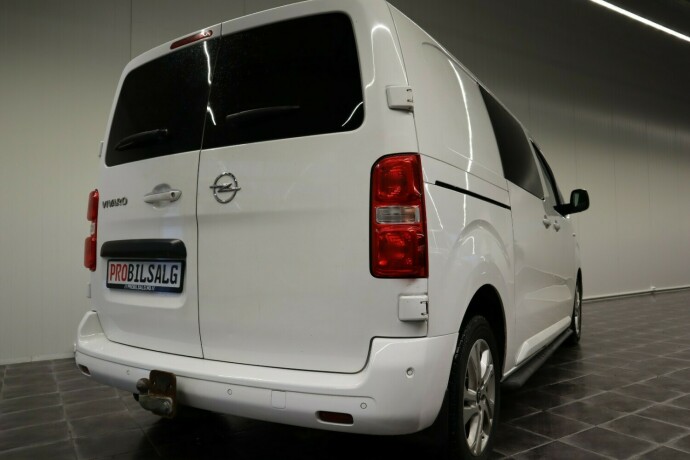 opel-vivaro-diesel-2020-big-7