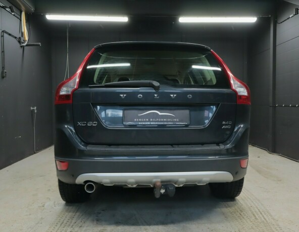 volvo-xc-60-diesel-2009-big-4