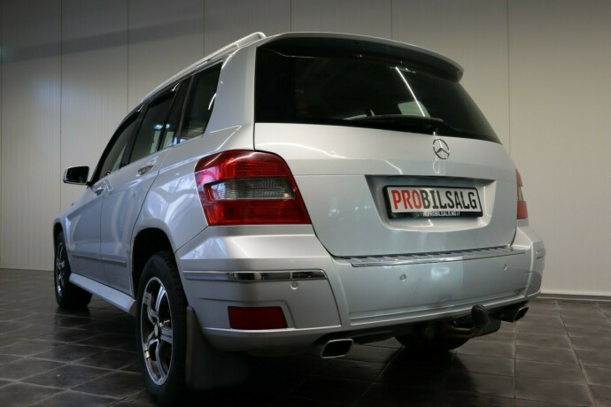 mercedes-benz-glk-diesel-2009-big-17