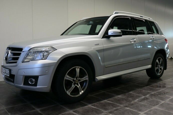 mercedes-benz-glk-diesel-2009-big-3