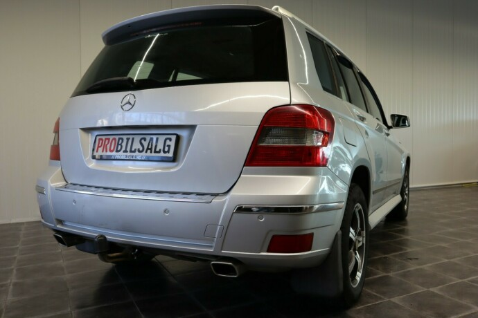 mercedes-benz-glk-diesel-2009-big-16