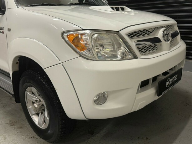 toyota-hilux-diesel-2008-big-2