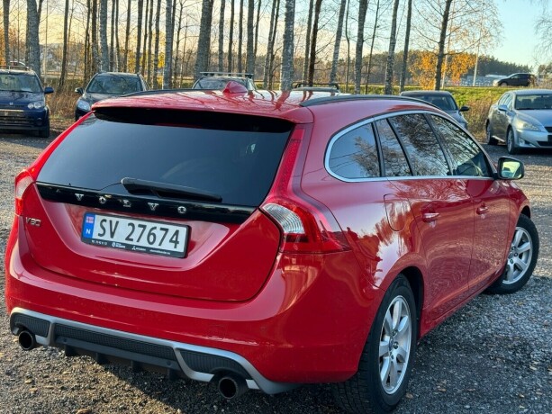 volvo-v60-diesel-2012-big-3