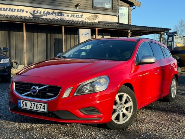 volvo-v60-diesel-2012-big-0