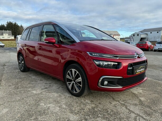 citroen-grand-c4-picasso-bensin-2018-big-4