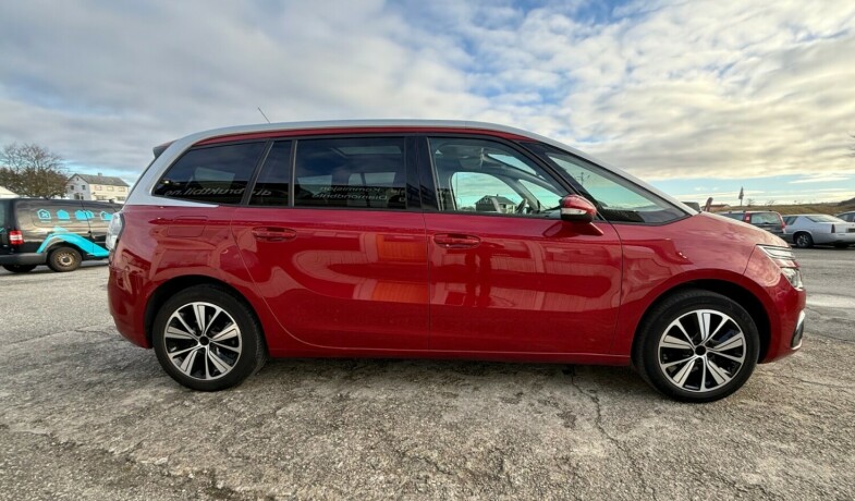 citroen-grand-c4-picasso-bensin-2018-big-6