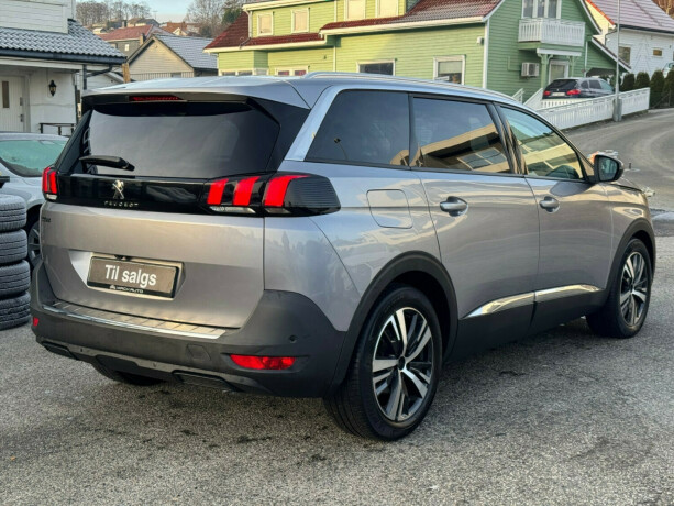 peugeot-5008-diesel-2018-big-4