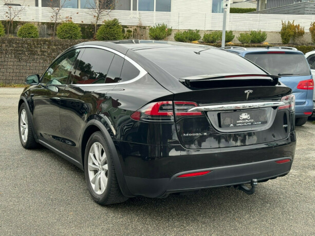 tesla-model-x-elektrisitet-2018-big-6