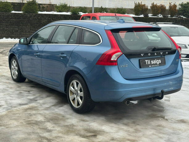 volvo-v60-diesel-2014-big-24