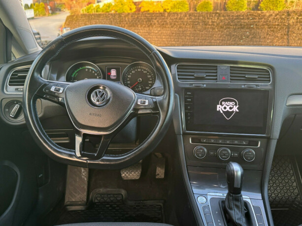 volkswagen-golf-elektrisitet-2020-big-7