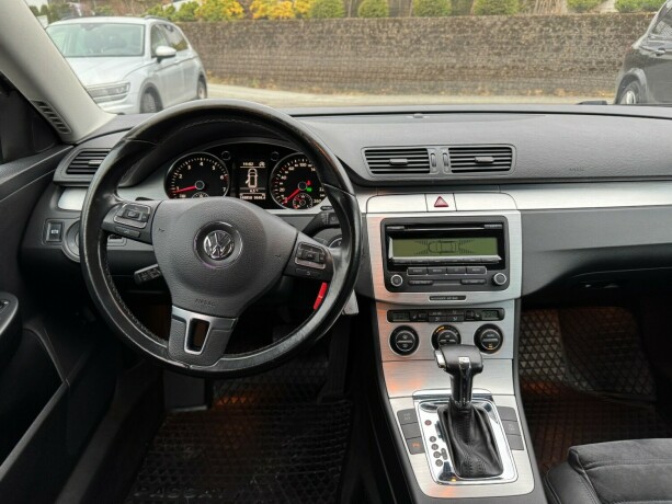 volkswagen-passat-bensin-2010-big-8