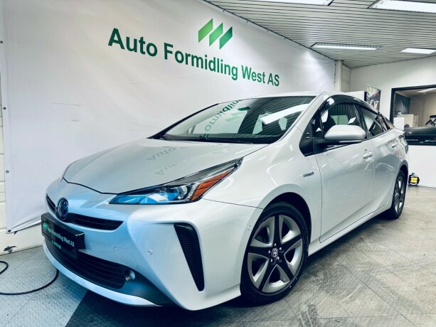 toyota-prius-elektrisitetbensin-2021-big-1