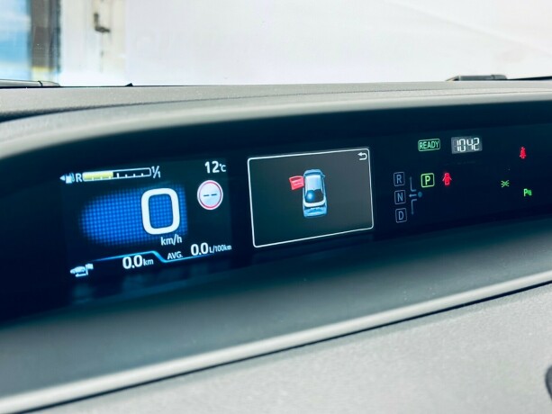 toyota-prius-elektrisitetbensin-2021-big-26