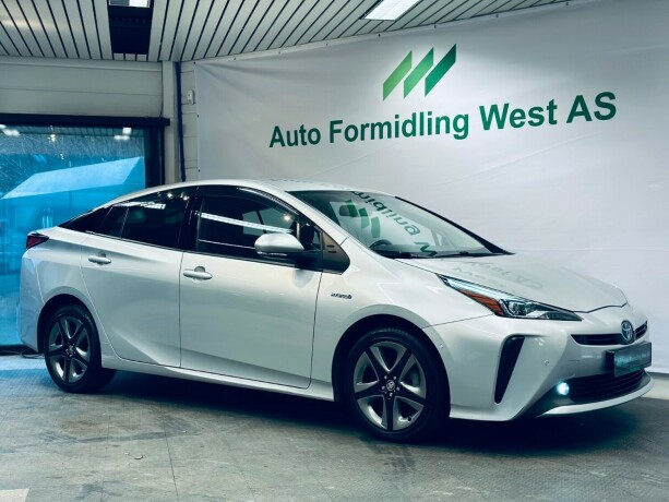 toyota-prius-elektrisitetbensin-2021-big-9