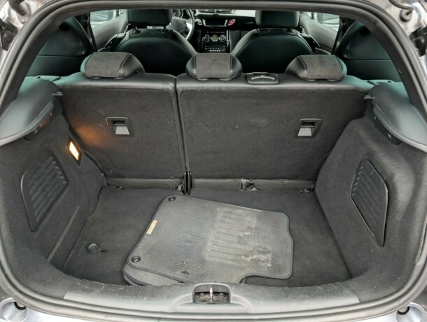 citroen-ds3-diesel-2012-big-24