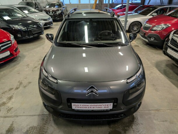 citroen-c4-cactus-diesel-2015-big-9