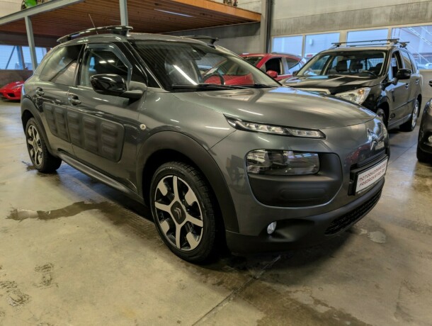 citroen-c4-cactus-diesel-2015-big-1