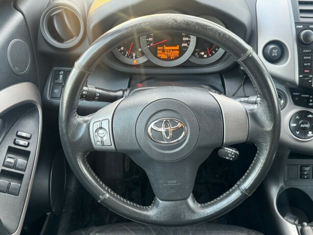 toyota-rav4-diesel-2007-big-26